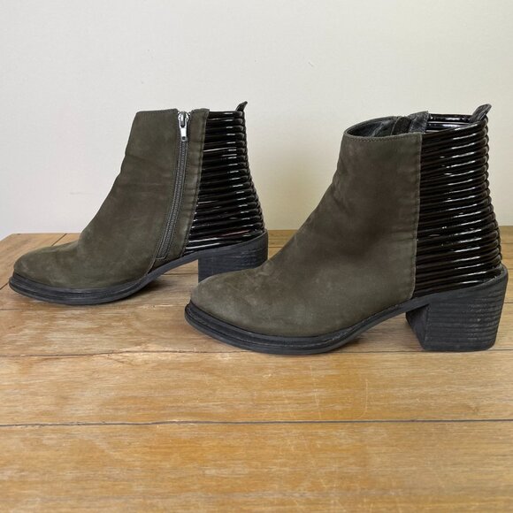 Jeffrey Campbell Ankle Boots Size 9 Lowell Olive Green Sheepskin Suede Block - Picture 3 of 12